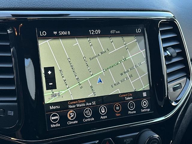2022 Jeep Grand Cherokee Laredo X 4x4