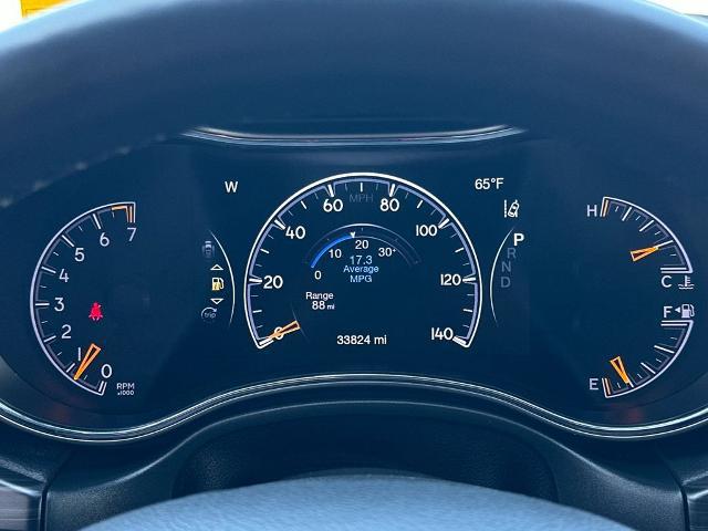 2022 Jeep Grand Cherokee Laredo X 4x4