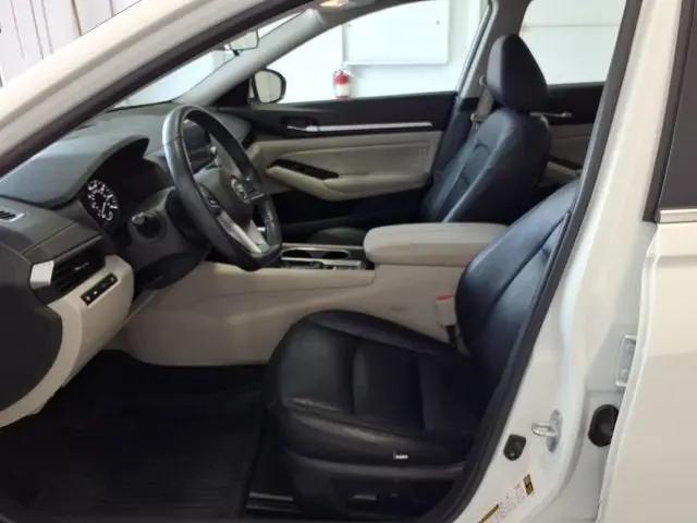 2022 Nissan Altima SV FWD