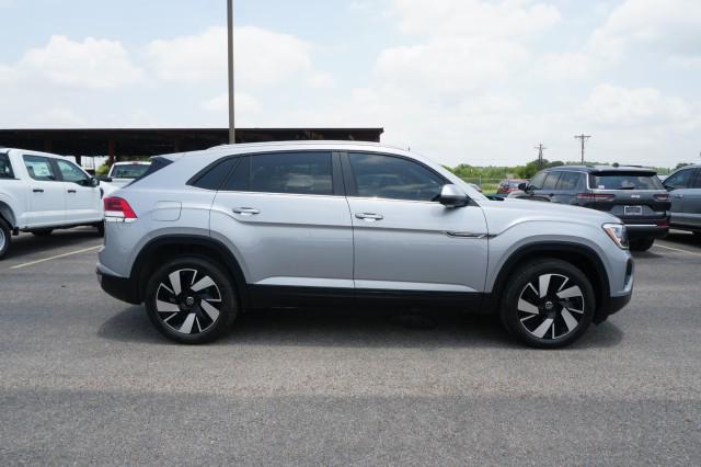 2024 Volkswagen Atlas Cross Sport 2.0T SE w/Technology