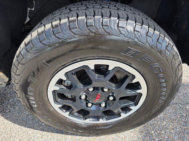 2025 Toyota Tacoma TRD Off Road