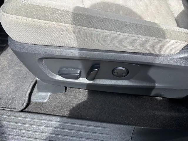 2024 Nissan Pathfinder SV 4WD