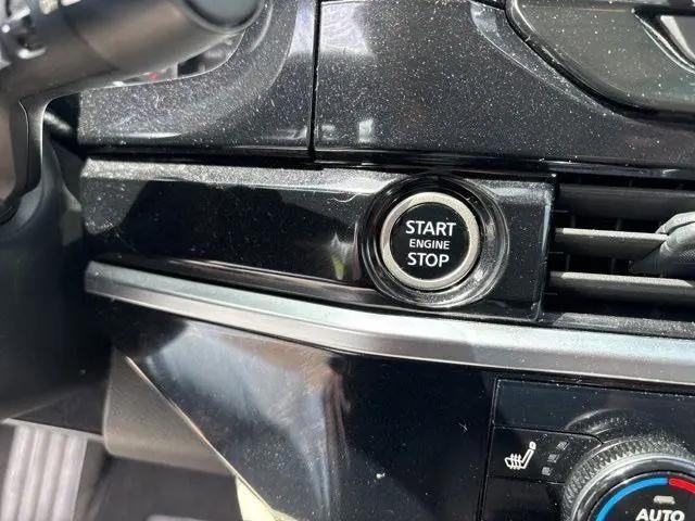2024 Nissan Pathfinder SV 4WD