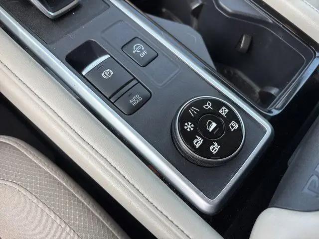 2024 Nissan Pathfinder SV 4WD
