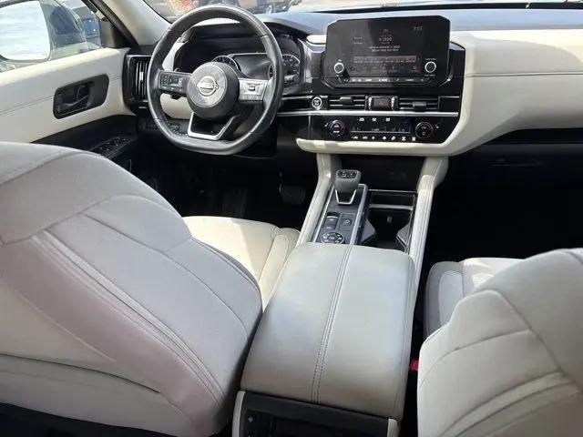 2024 Nissan Pathfinder SV 4WD