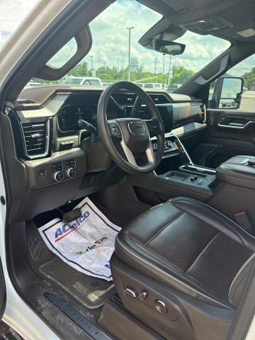 2024 GMC Sierra 2500HD 4WD Crew Cab Standard Bed Denali