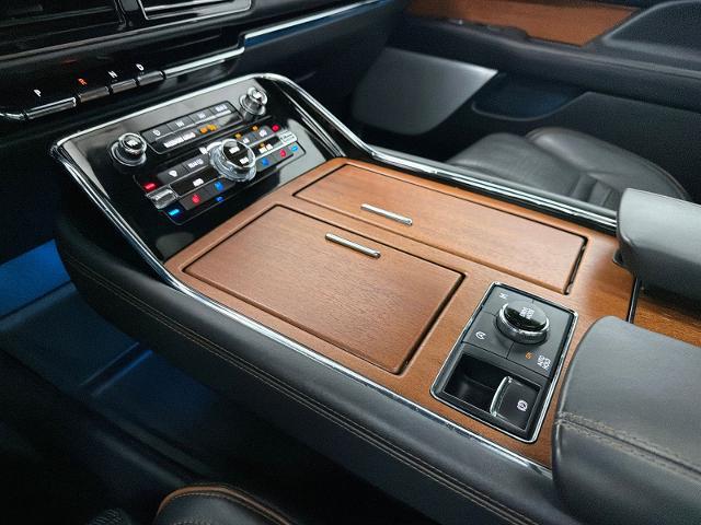 2023 Lincoln Navigator Black Label L