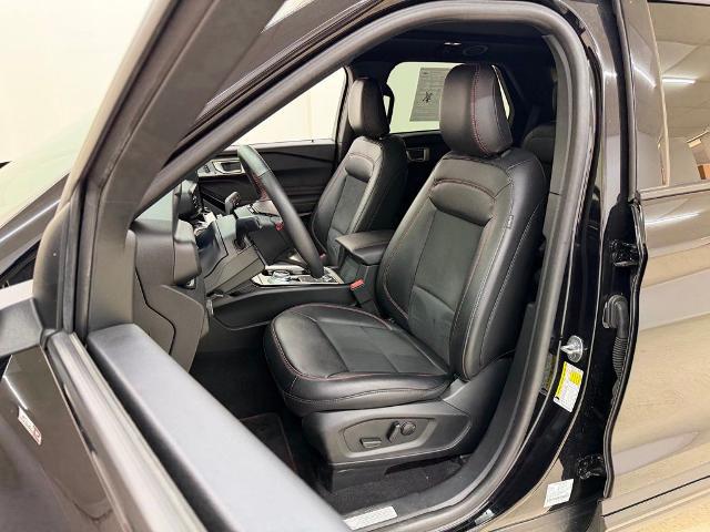 2024 Ford Explorer ST-Line