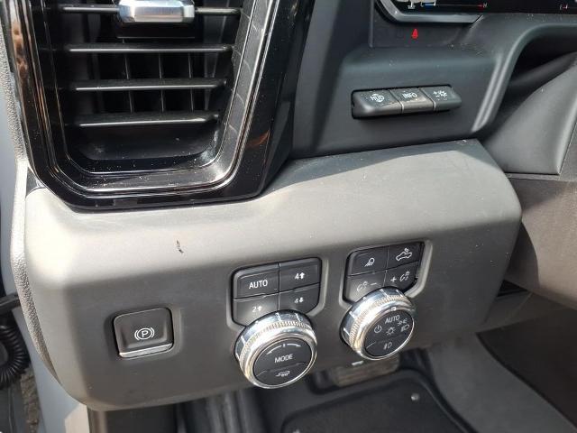 2024 GMC Sierra 1500 4WD Crew Cab Short Box AT4