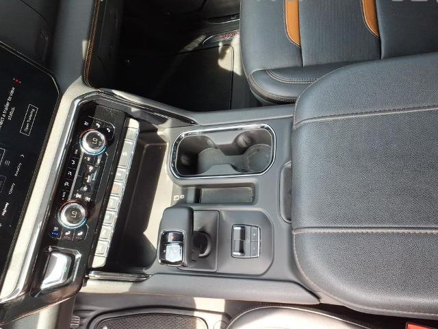 2024 GMC Sierra 1500 4WD Crew Cab Short Box AT4