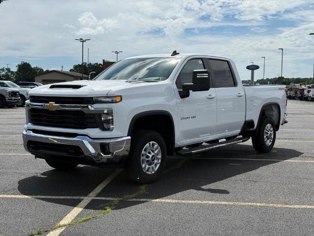 2025 Chevrolet Silverado 2500HD 4WD Crew Cab Standard Bed LT
