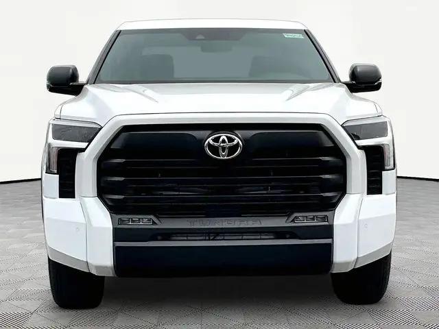 2026 Toyota Tundra SR5 CrewMax 5.5' Bed