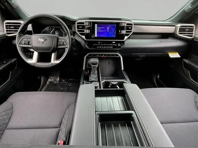 2026 Toyota Tundra SR5 CrewMax 5.5' Bed