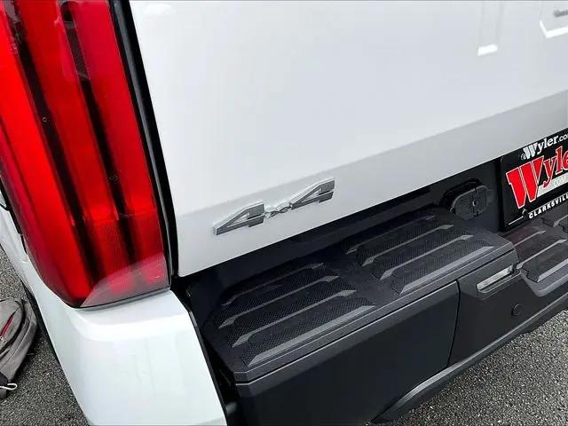 2026 Toyota Tundra SR5 CrewMax 5.5' Bed