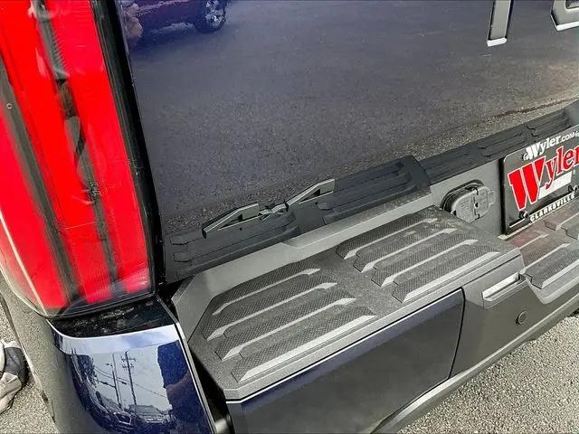 2026 Toyota Tundra Platinum CrewMax 5.5' Bed