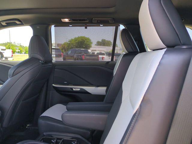 2025 Lexus TX 350 F SPORT Handling