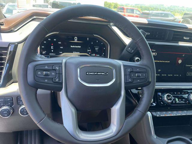 2025 GMC Sierra 2500HD 4WD Crew Cab Standard Bed Denali