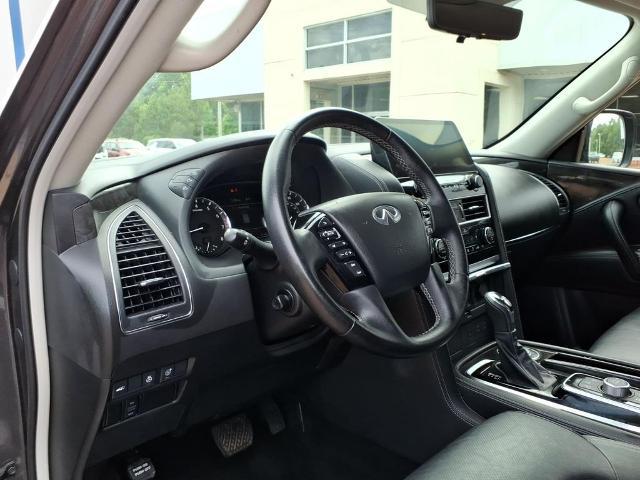 2024 INFINITI QX80 LUXE