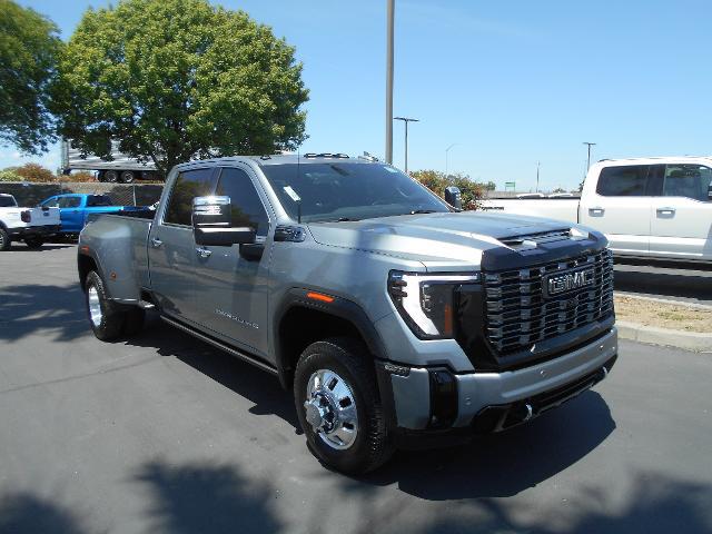 2025 GMC Sierra 3500HD 4WD Crew Cab Long Bed Denali Ultimate