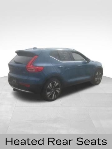 2023 Volvo XC40 B5 Ultimate Bright Theme