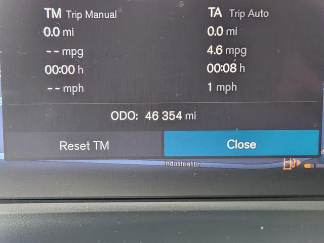 2023 Volvo XC40 B5 Ultimate Bright Theme