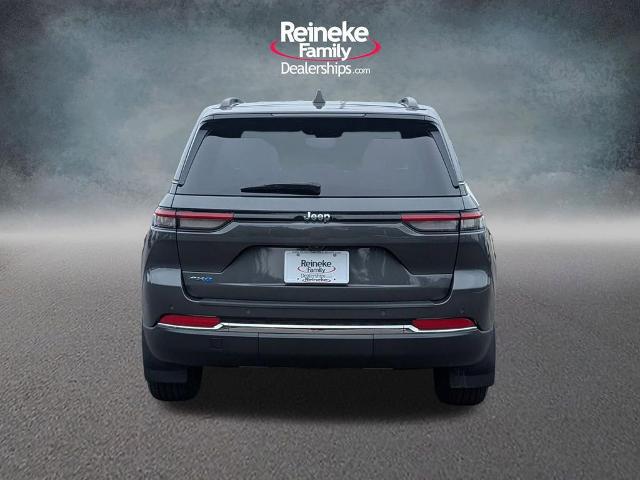 2024 Jeep Grand Cherokee Base