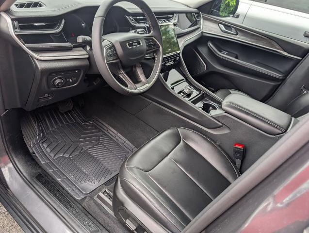 2024 Jeep Grand Cherokee Base