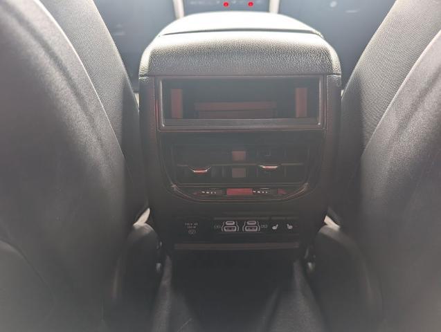 2024 Jeep Grand Cherokee Base