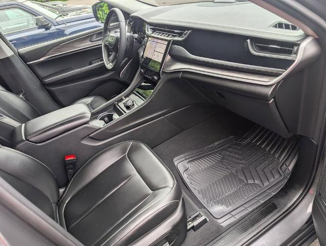 2024 Jeep Grand Cherokee Base