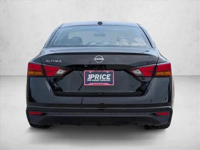 2025 Nissan Altima SV FWD