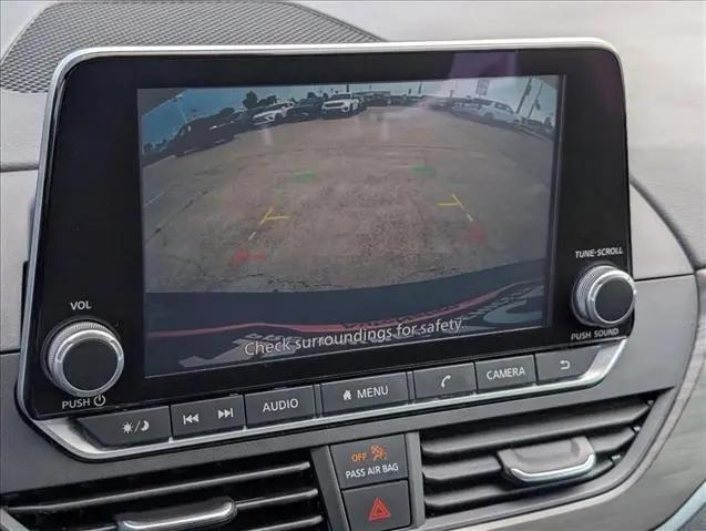 2025 Nissan Altima SV FWD