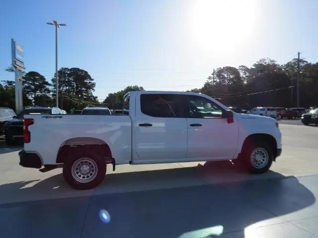 2026 Chevrolet Silverado 1500 4WD Crew Cab Short Bed WT