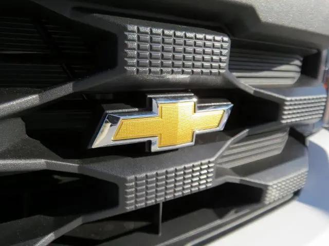 2026 Chevrolet Silverado 1500 4WD Crew Cab Short Bed WT