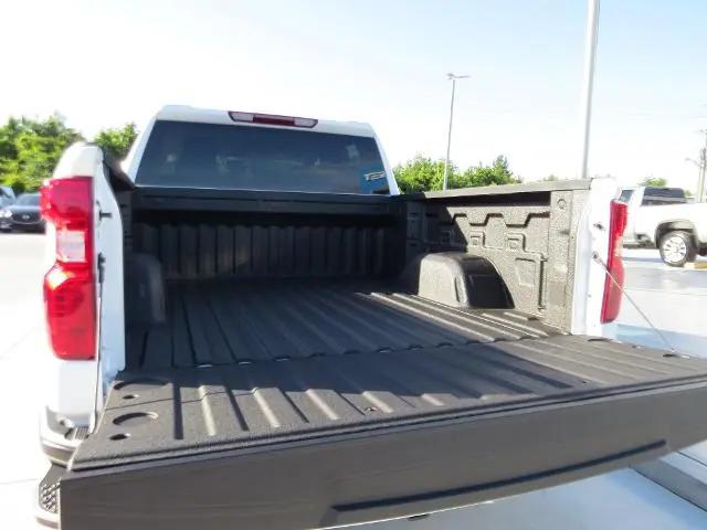 2026 Chevrolet Silverado 1500 4WD Crew Cab Short Bed WT