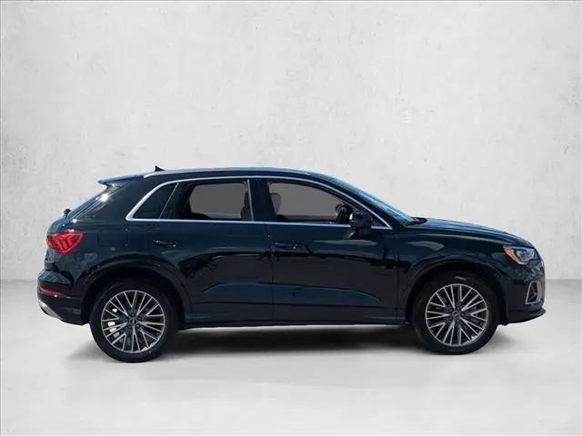 2022 Audi Q3 Premium 40 TFSI quattro Tiptronic