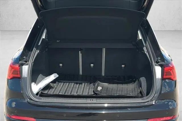 2022 Audi Q3 Premium 40 TFSI quattro Tiptronic