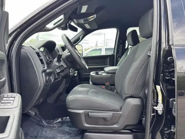 2026 Ram 2500 Black Express Crew Cab 4x4 6'4" Box