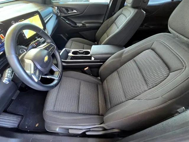 2025 Chevrolet Equinox AWD LT