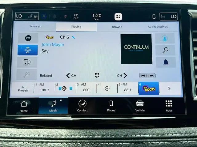 2027 Chrysler Pacifica Select