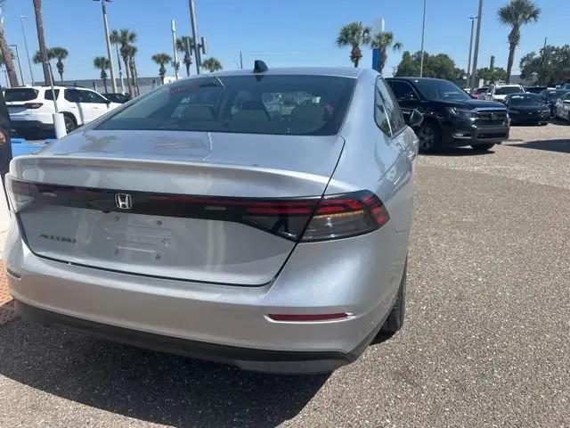 2025 Honda Accord Sedan SE