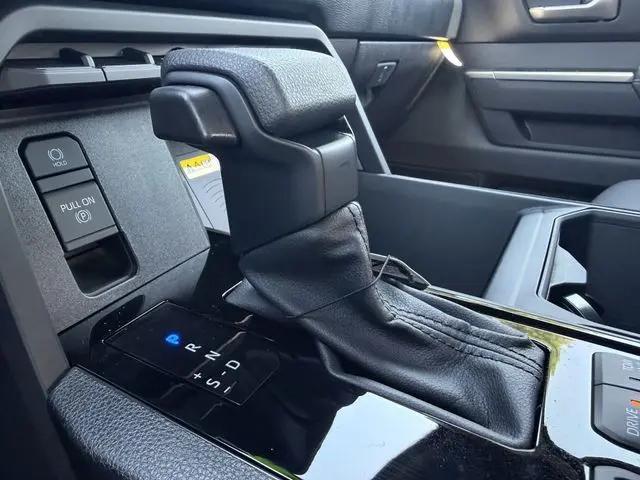2026 Toyota Tundra SR5 CrewMax 5.5' Bed