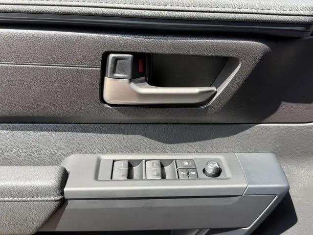 2026 Toyota Tundra SR5 CrewMax 5.5' Bed