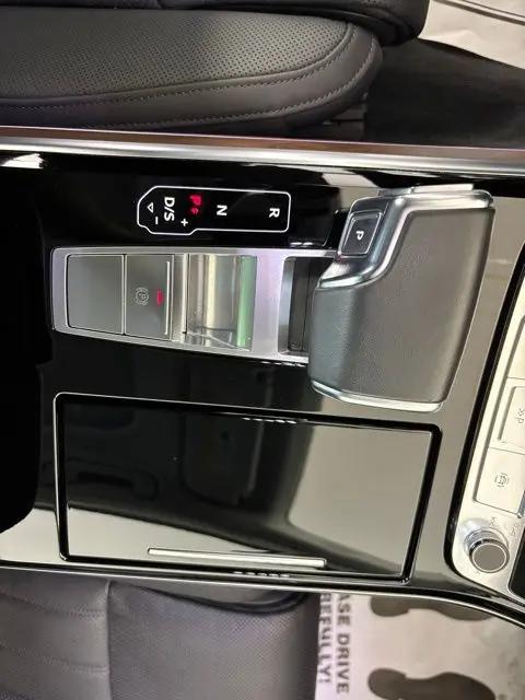 2024 Audi A8 L 55 TFSI quattro Tiptronic