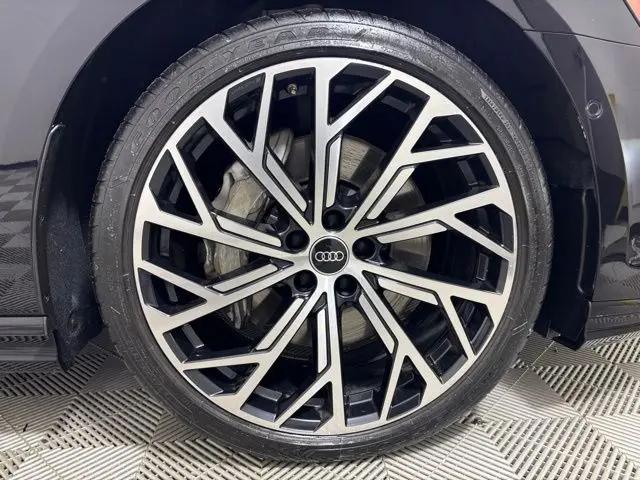 2024 Audi A8 L 55 TFSI quattro Tiptronic