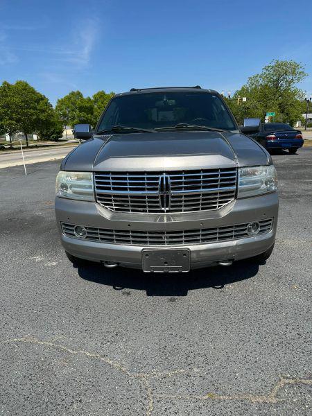 2008 Lincoln Navigator Base for sale in Turbeville, SC