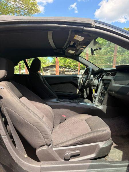 2010 Ford Mustang Base