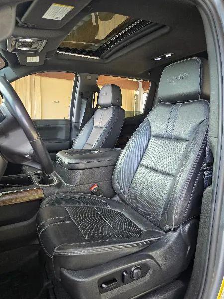 2021 Chevrolet Silverado 1500 4WD Crew Cab Short Bed High Country