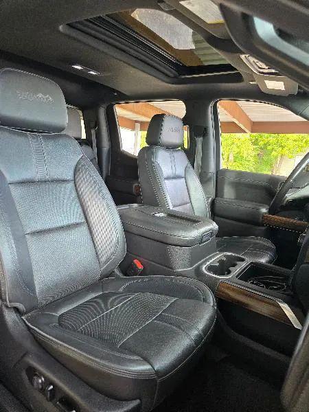 2021 Chevrolet Silverado 1500 4WD Crew Cab Short Bed High Country
