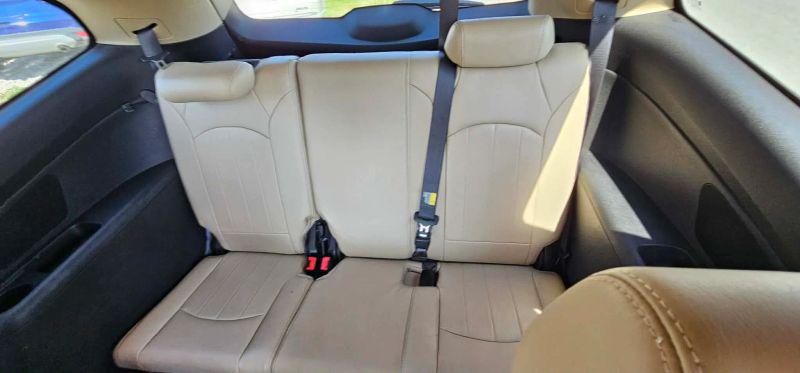 2011 Chevrolet Traverse LTZ