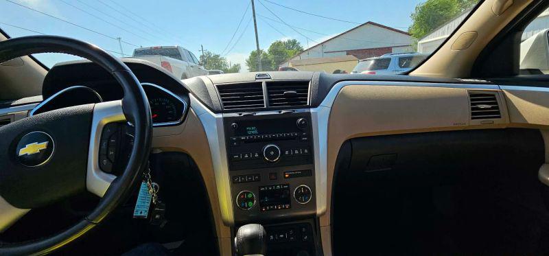 2011 Chevrolet Traverse LTZ